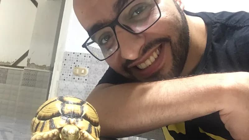 Oodi Vet Clinic Gleem "Dr Faris Elmamlouk"/ " .
