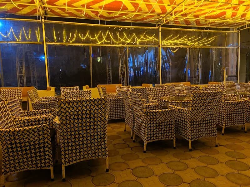 Oasis Restaurant and Cafe
