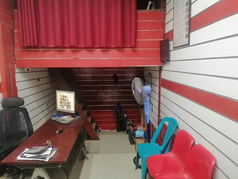 مركز شوقي جاد