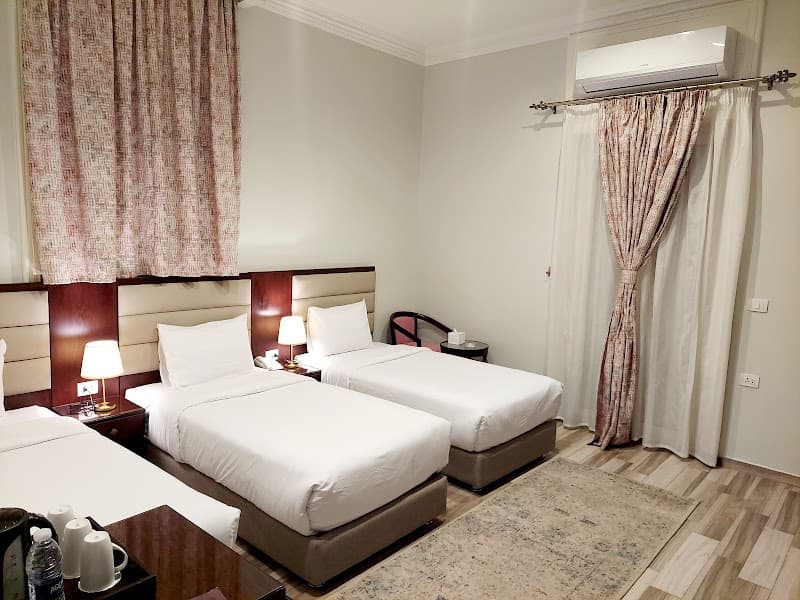 Savoy Hotel ELMinya