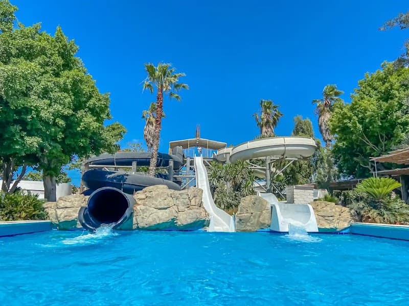 Aqua city Taverna