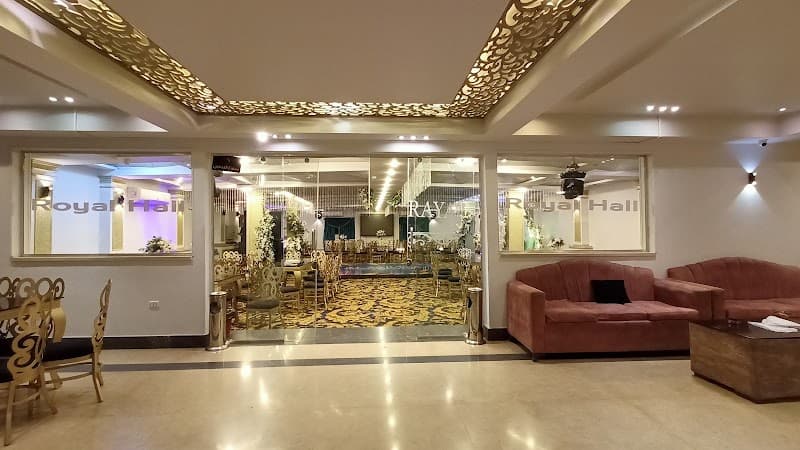 The halls of the Great Sea Palace