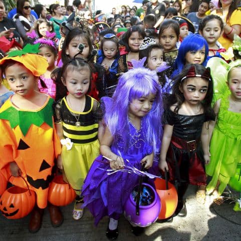 Snow White Costumes