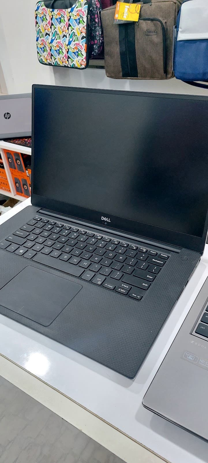 Amiz Tech for computers and laptops
