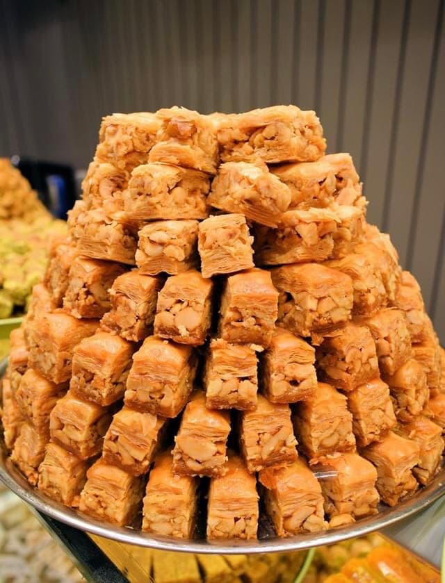 Al-Minawi Sweets, Zagazig Branch