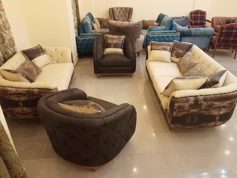 معرض بيت العيلة للأثاث